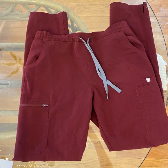 Figs Yola pants size Medium Tall - Picture 4 of 4